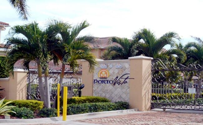 Building Photo - SPECIAL $500 off 1st MONTHS RENT— Fully Furnished or Unfurnished! Lakeview Elegance in Porto Vist...