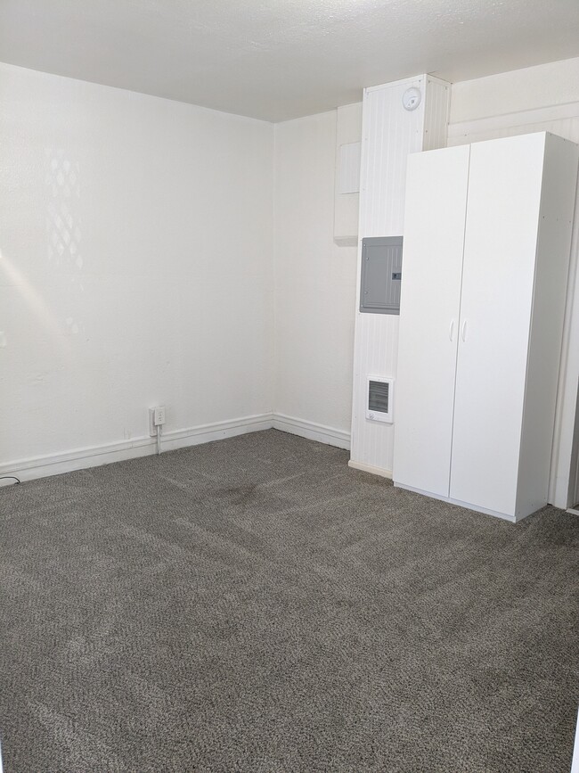 Photo - 303 S 5th St Unidad 12