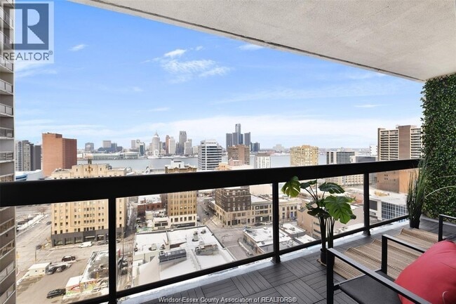 Photo - 150 PARK 1807 Park Unit 1807