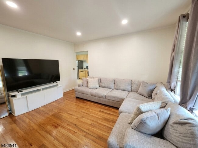 505 Hoboken Rd Unidad B