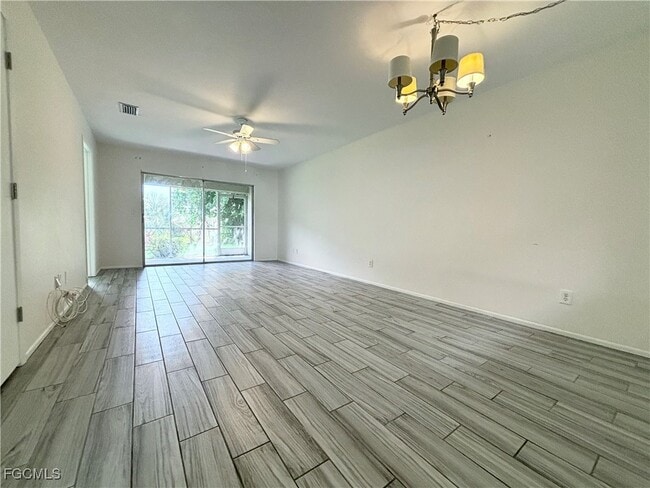 Photo - 4619 SE 5th Pl Unit 1
