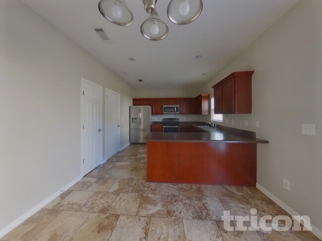 Photo - 2013 Fiona Way