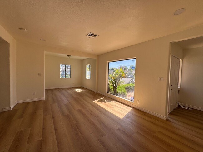 Photo - Single Family 3bd 2ba + Office Space