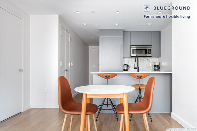 Photo - 515 East 86th St Unidad FL13-ID588