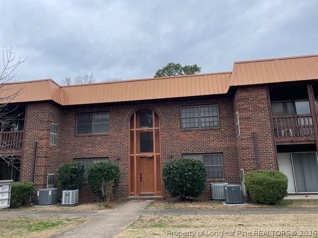 Building Photo - 629 Gable Ct Unit 2, 6, 13 & 19