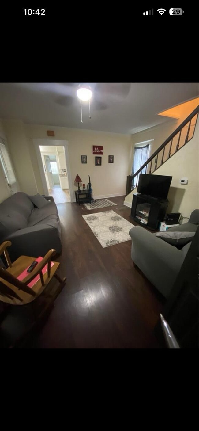 Photo - 615 Cottage Ave