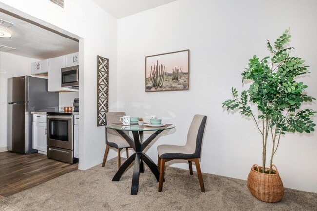 Photo - Arches at Oracle