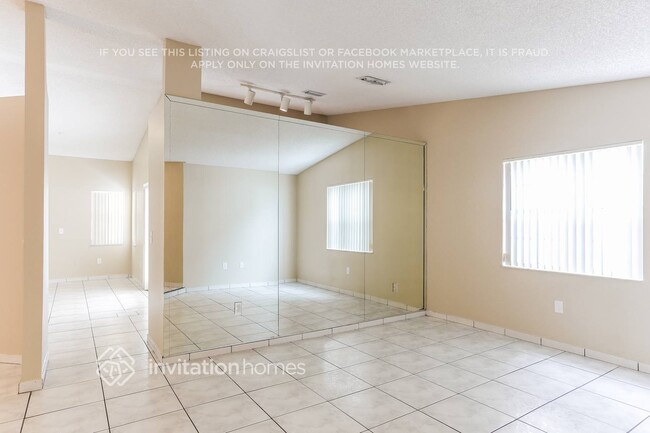 4705 SW 143rd Ave