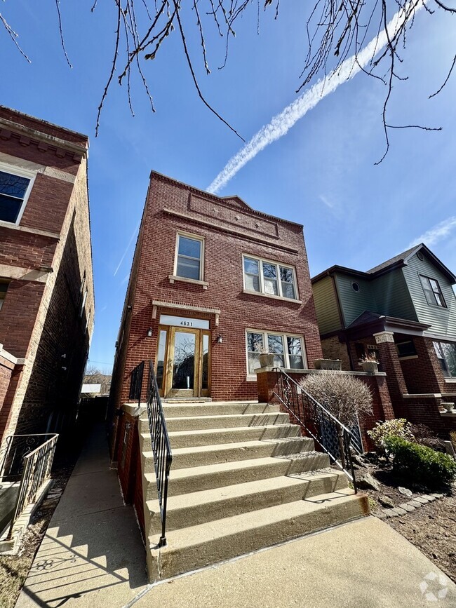 Building Photo - 4631 N Kostner Ave Rental