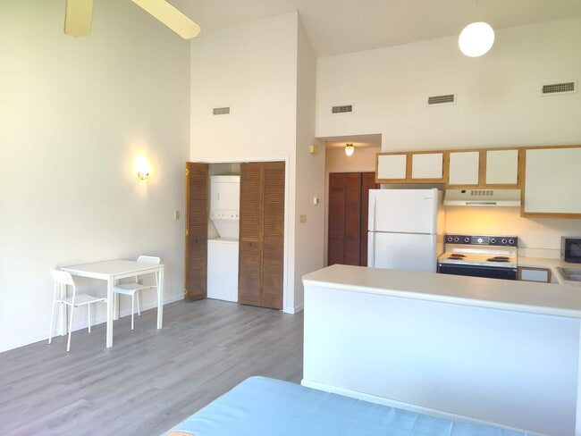 Photo - 510 Fairwood Lakes Dr Unit 19E