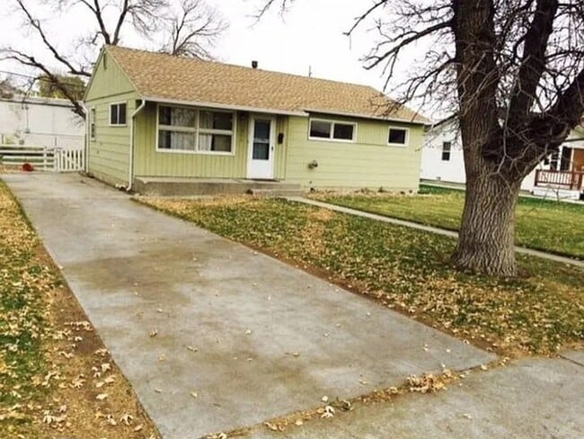 Building Photo - Affordable 3 Bedroom Home with Fenced Yard & Storage Space