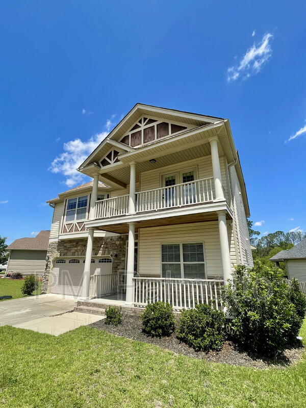 Photo - 215 Emanuel Creek Drive