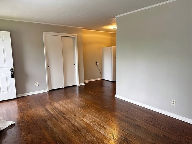 205 E Springdale Ave Unit 205