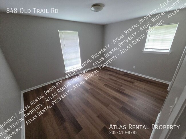 Photo - 848 Old Trail Rd
