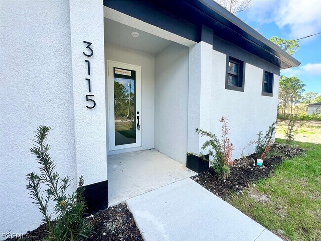 Photo - 3115 69th St W