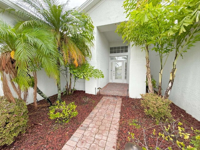 Photo - 55+ 3-Bed, 3-Bath and Office in Heritage Springs, Trinity!