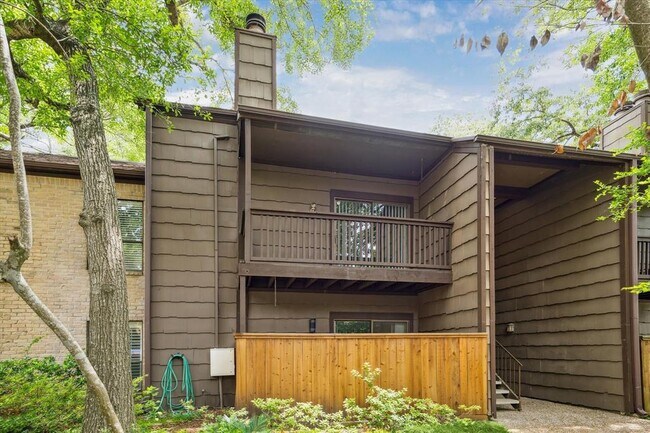 Building Photo - 11711 Memorial Dr Unit 128 Rental