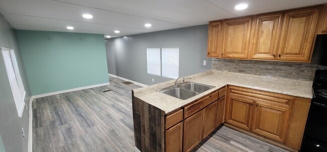 Photo - 9660 Valerie St