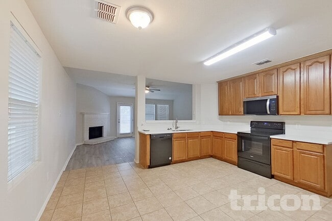 Photo - 1242 Yukon Dr