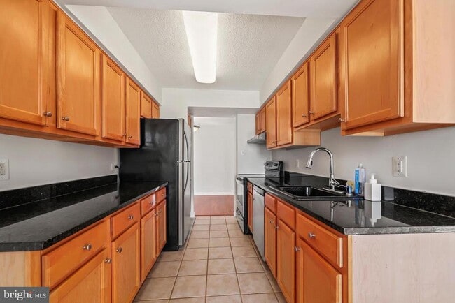 Photo - 4500 S Four Mile Run Dr Unit 413