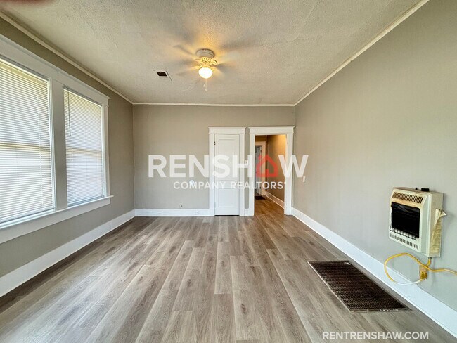 Photo - 1423 Lyndale Ave