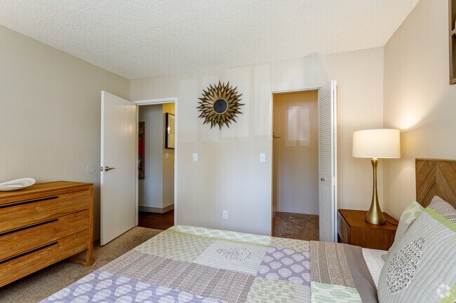 1HAB, 1BA - The Sycamore - ReNew Cherry Creek