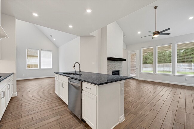 Photo - 9339 Galloway Wds Trl