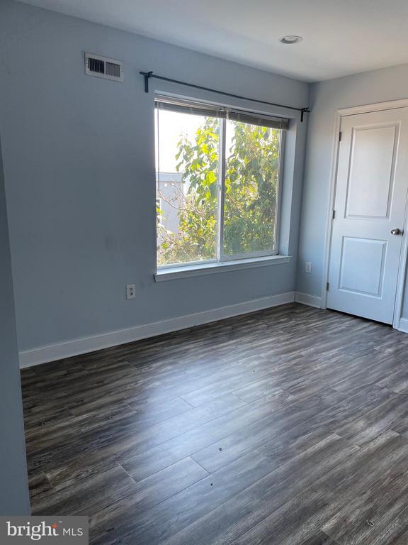 Photo - 1257 N Newkirk St Unidad D