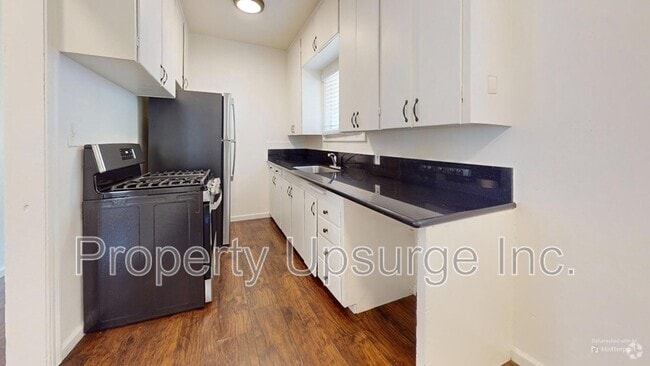 Building Photo - 2063 Park Ave Rental