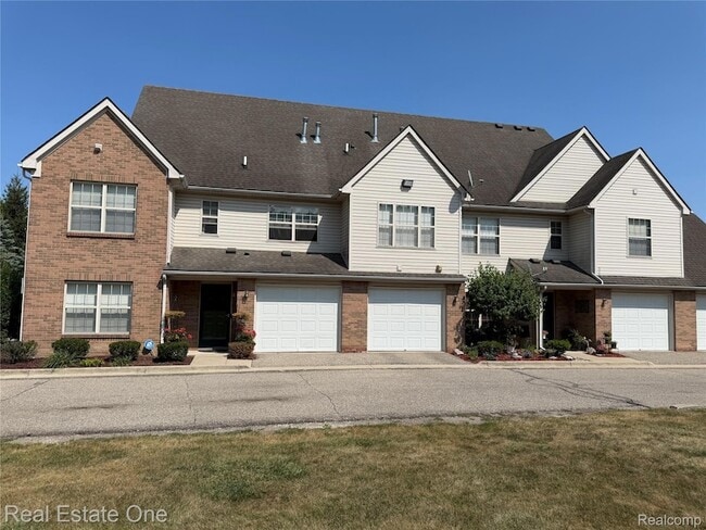 Photo - 523 Brookfield Dr Unidad 81