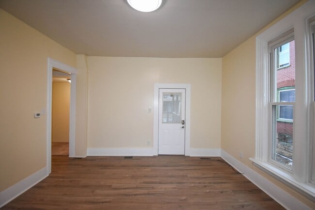 Photo - RCAR114-116 Unit RCAR114