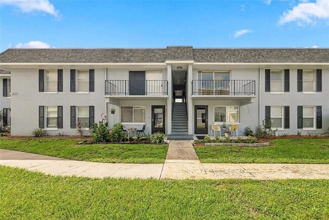 905 W Oak Ridge Rd Unit D