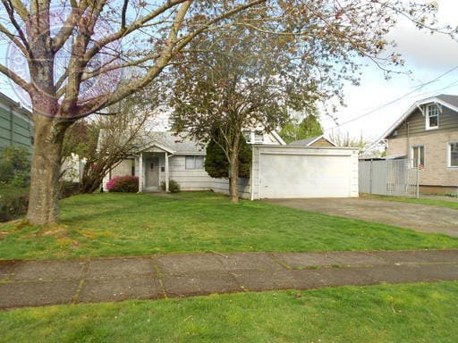 Building Photo - Light & Bright Beaumont Home with fully fenced backyard. Pet Friendly!!