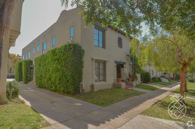 Building Photo - 424 N Ogden Dr Unit 6 Rental