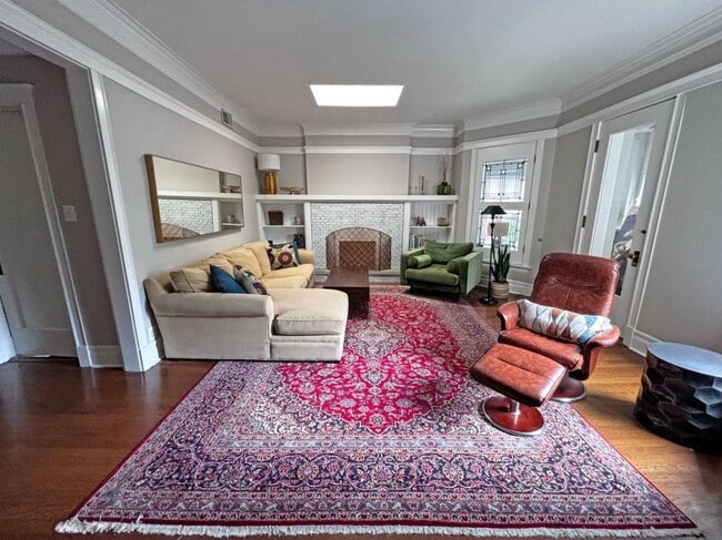 Building Photo - 2 bedroom in Chicago IL 60613 Unit 3W Rental