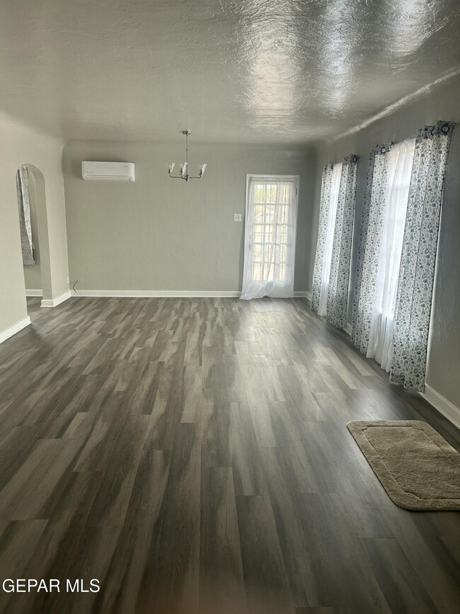 Photo - 1205 Hardaway St