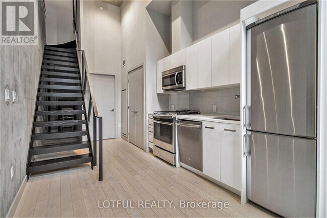 Photo - 334 Gloucester St