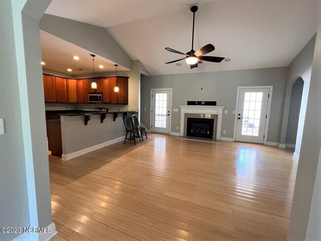 Photo - 2239 E Indiana Ave