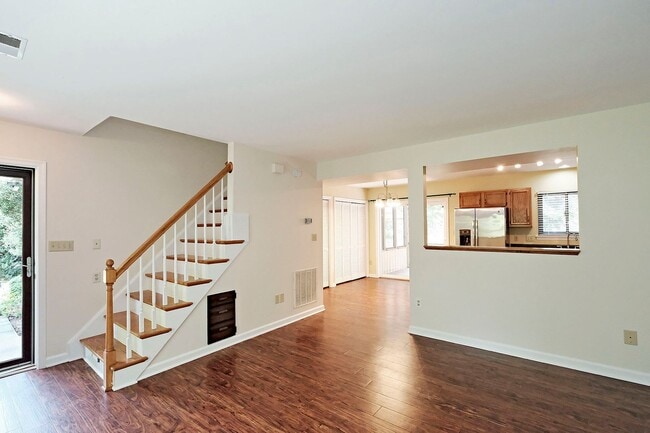 Photo - 1011 Highlands Dr