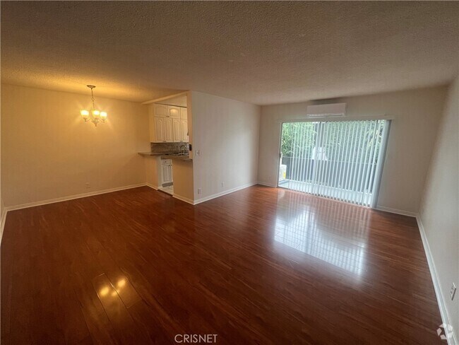 Building Photo - 612 Hayworth Ave Rental