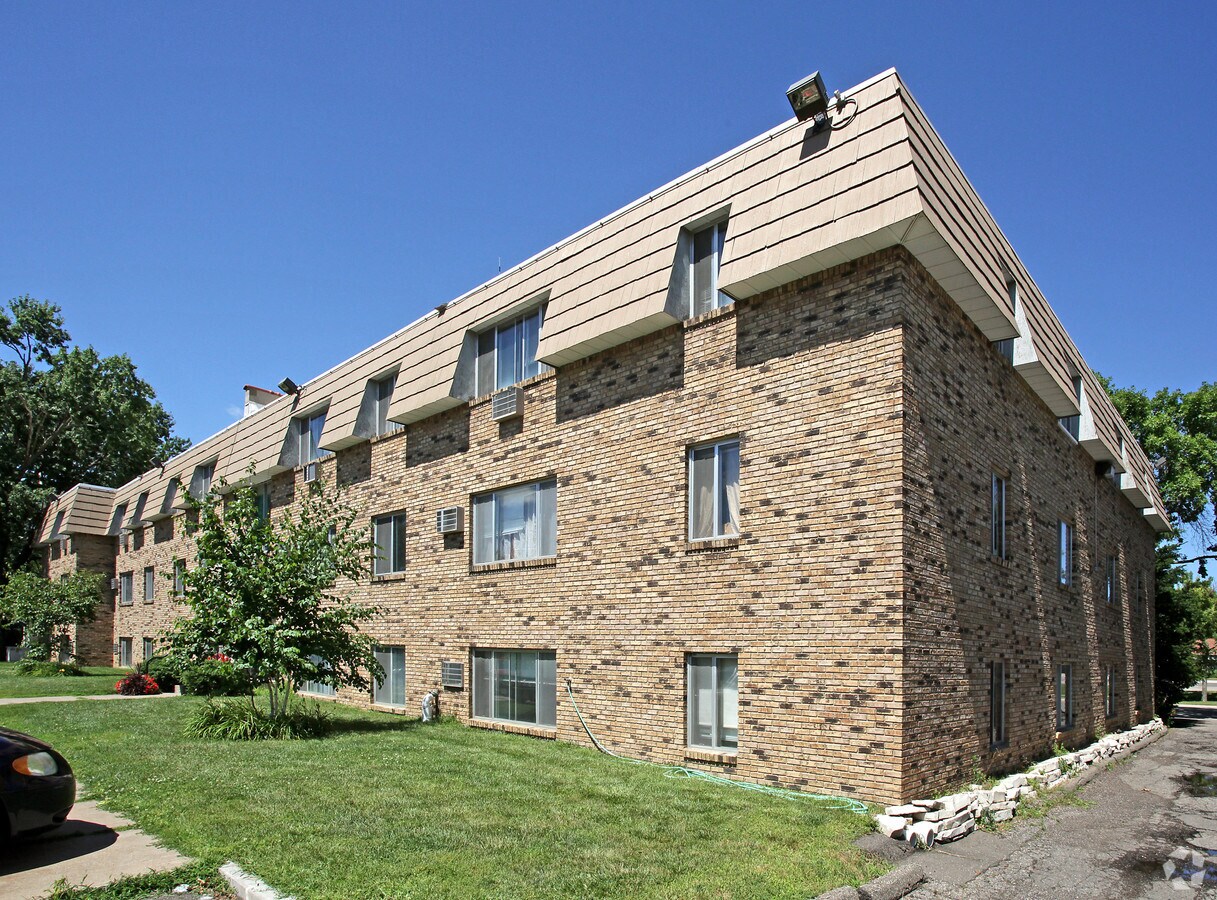 1600 Englewood Ave - 1600 Englewood Ave Apartments