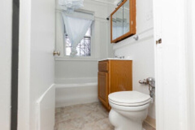 Photo - Spacious Fenway 1 Bed with Alcove | Renovated Eat-In Kitchen, Heat & Hot Water Included