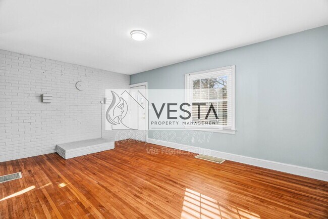 Photo - 18 Canterbury Rd