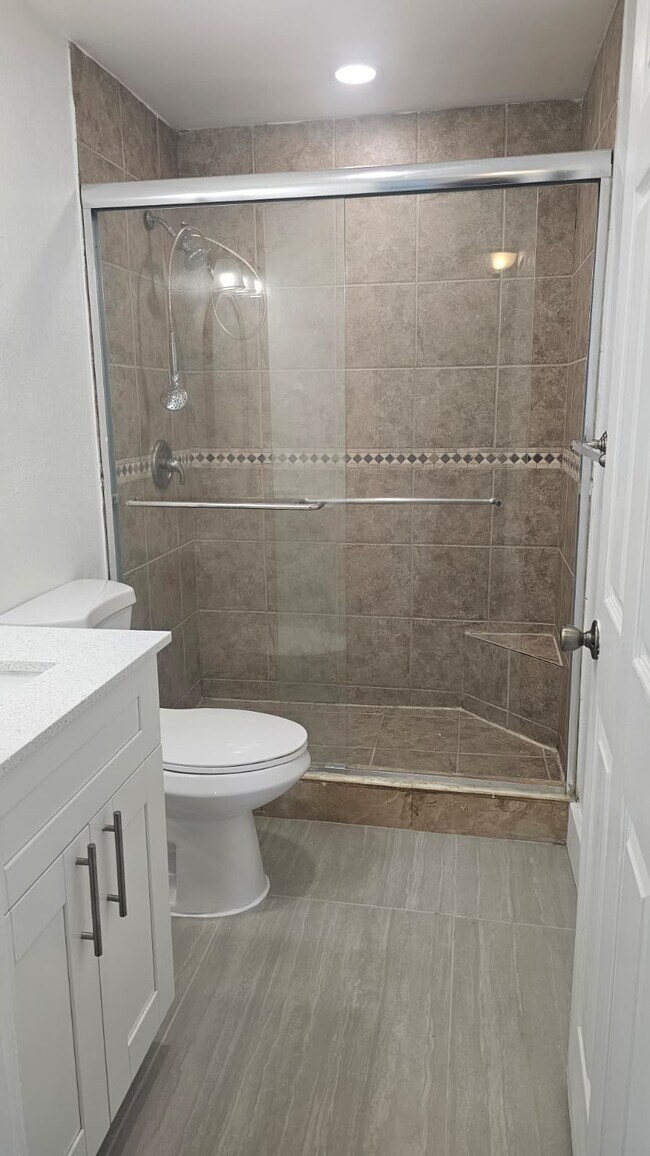 5625 W 20th Ave Unit 208