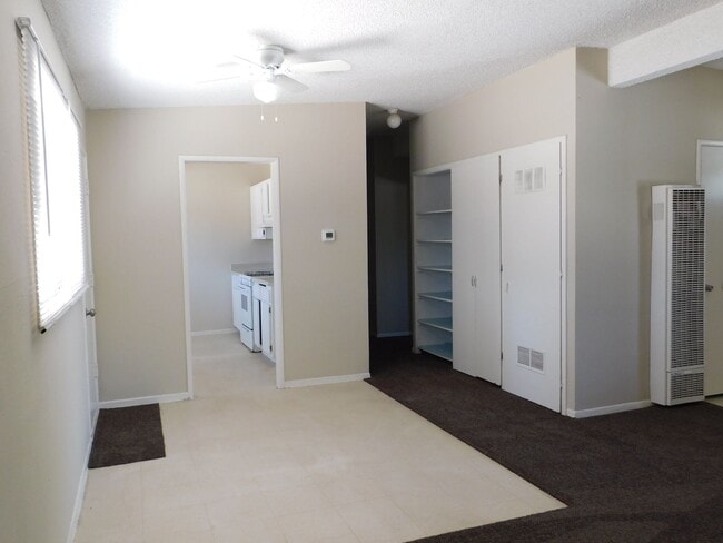 Photo - 4BD/2BA In La Mirage. Large Backyard!