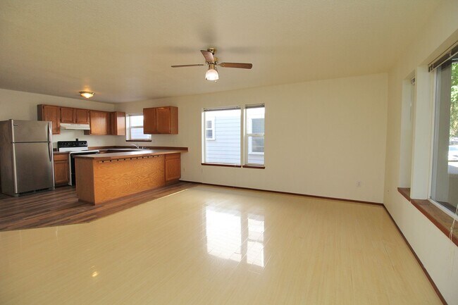 Photo - 46 NE Sacramento St Unidad B