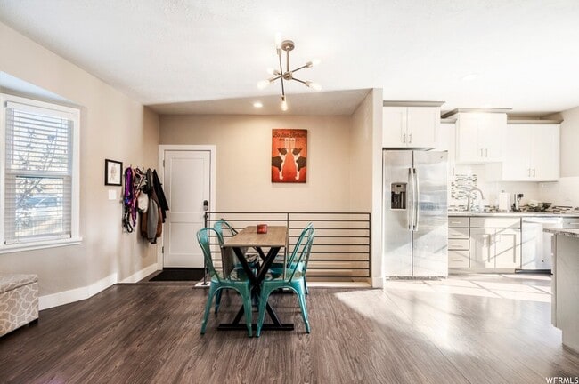 Photo - 916 Crandall Ave S