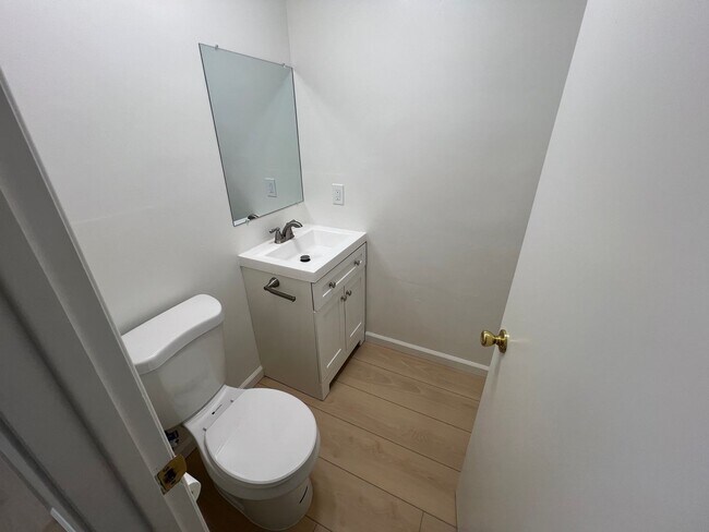 Photo - 2110-2112 Town & Country Lane Unit 2112