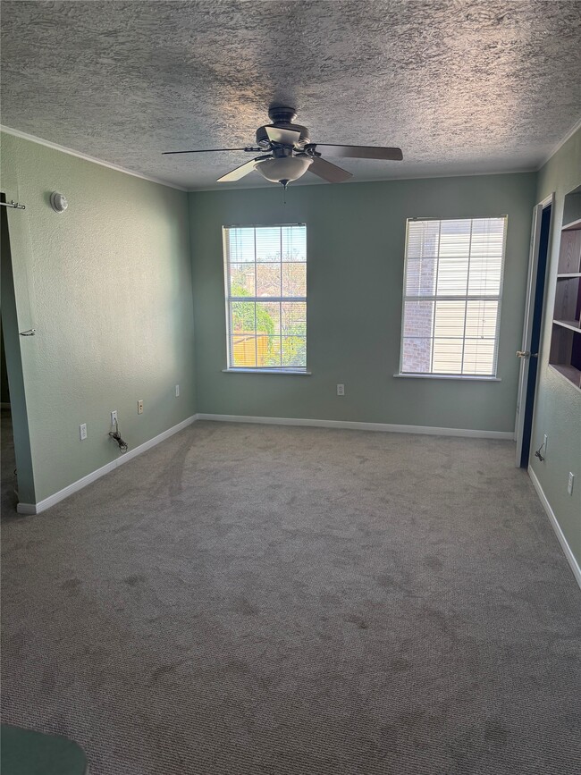 Photo - 3934 Fernwood Dr