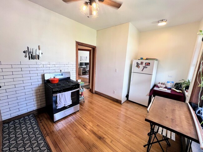 Photo - 3216 W Altgeld St Unit 1